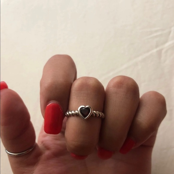 James Avery “Heart with Garnet Twisted Wire Ring” - Picture 3 of 3